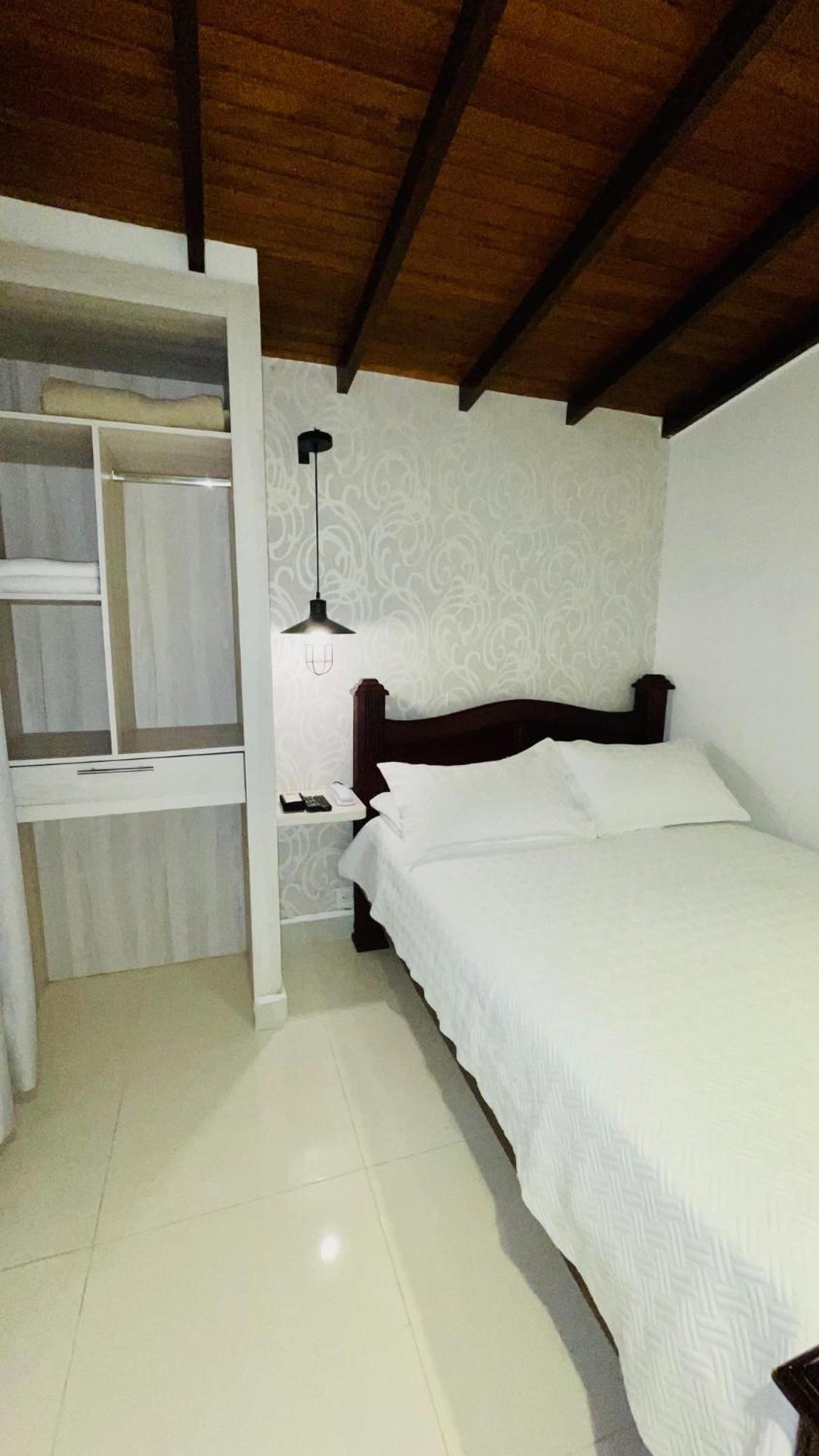 Hotel Simon เมเดยิน ภายนอก รูปภาพ